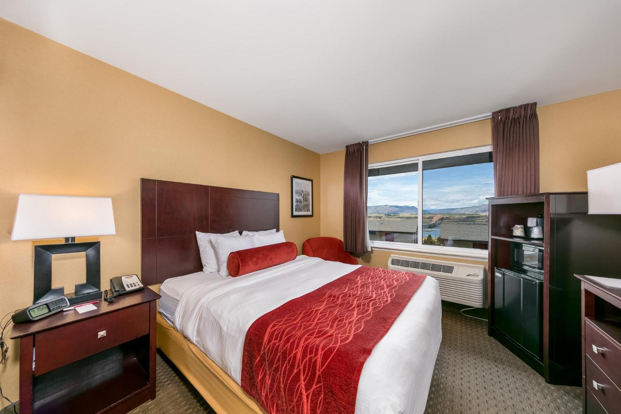 Celilo Inn Далз Екстериор снимка