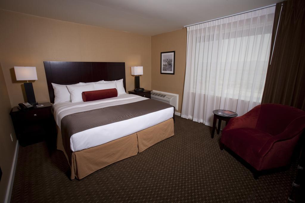 Celilo Inn Далз Екстериор снимка